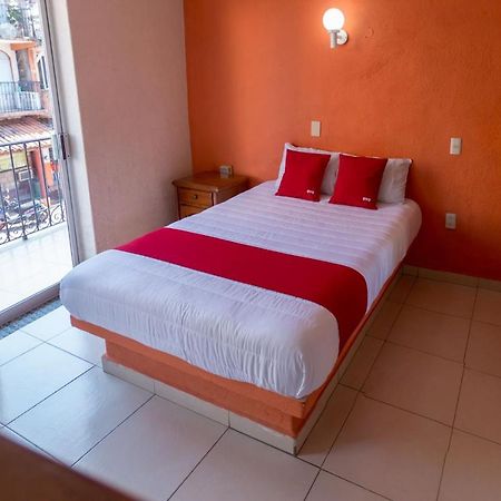 Hotel Casa Bravo Zihuatanejo Extérieur photo