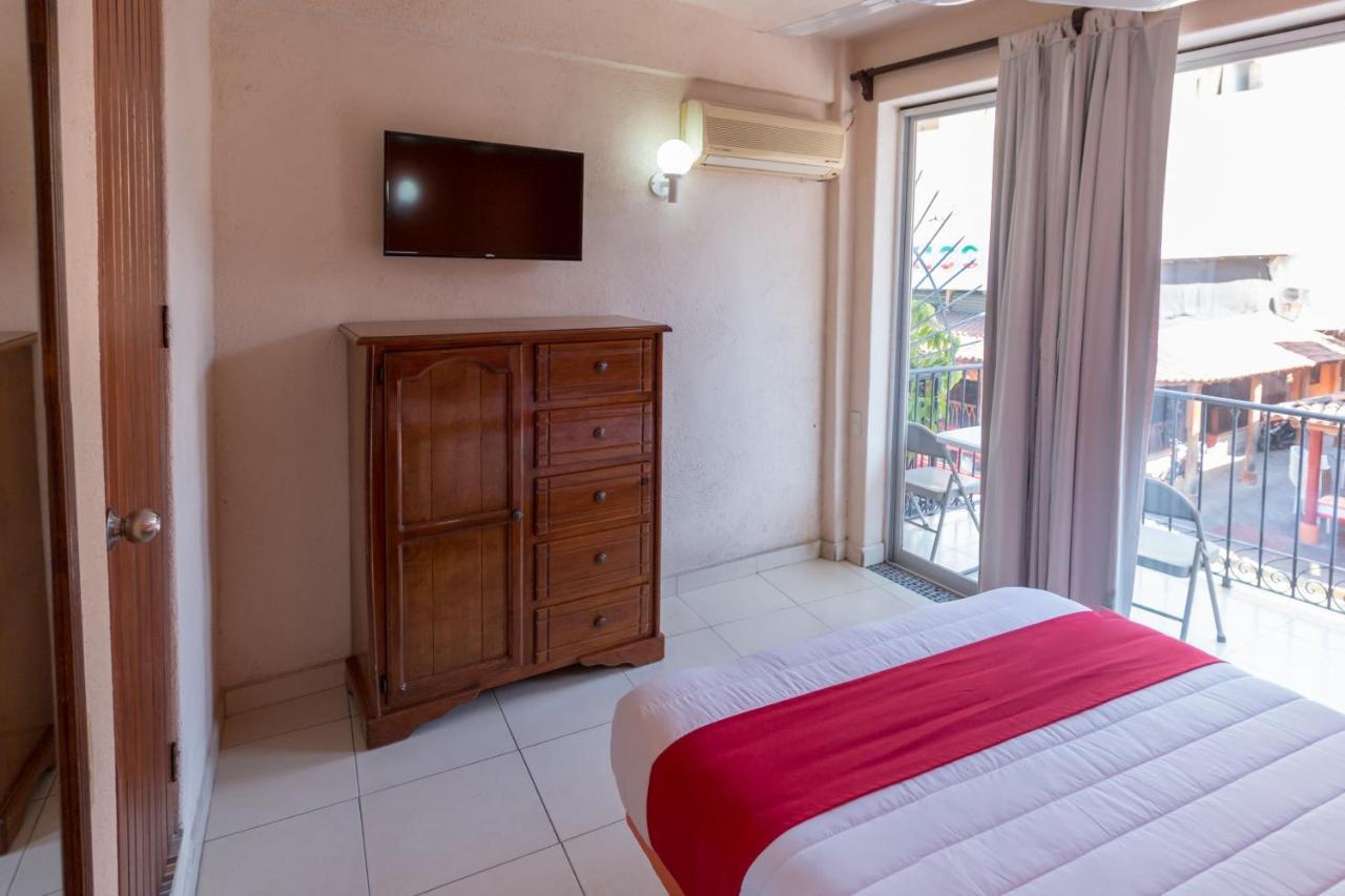 Hotel Casa Bravo Zihuatanejo Extérieur photo