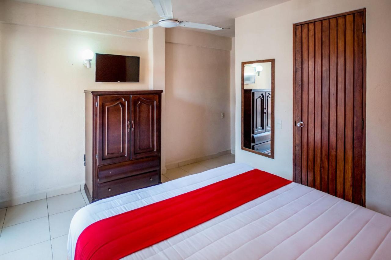 Hotel Casa Bravo Zihuatanejo Extérieur photo