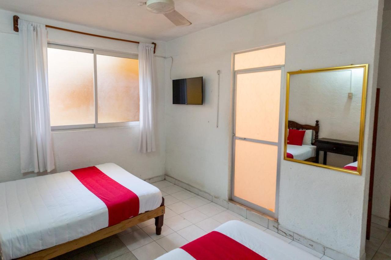 Hotel Casa Bravo Zihuatanejo Extérieur photo
