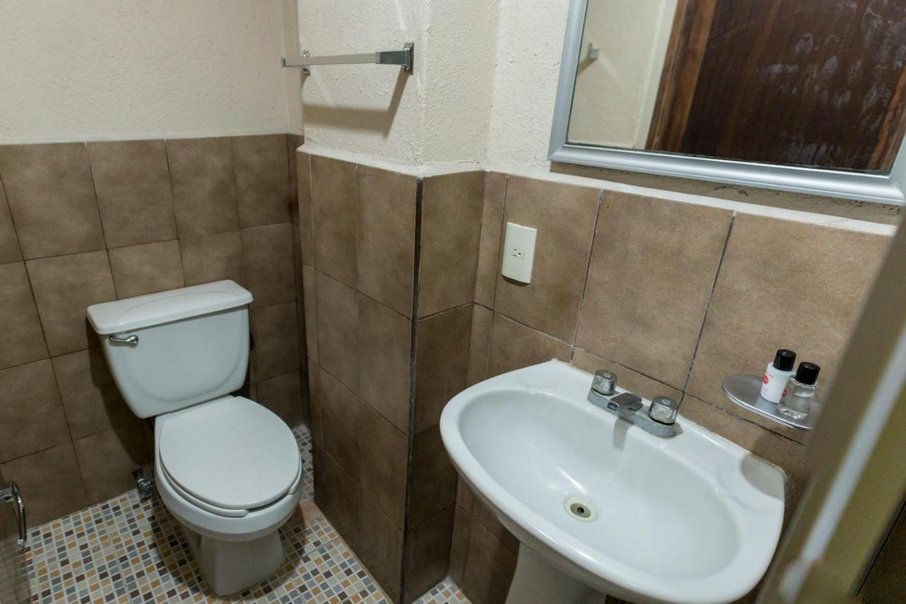 Hotel Casa Bravo Zihuatanejo Extérieur photo